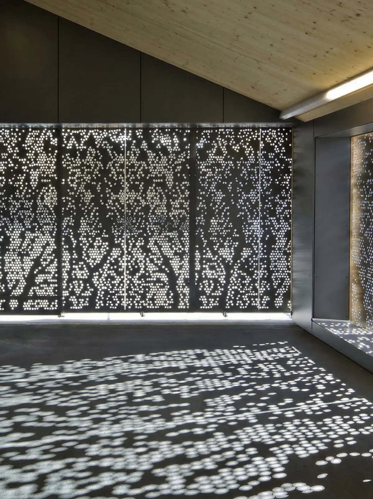 Obra integral en lamina metalica fabricada por Doblaser
